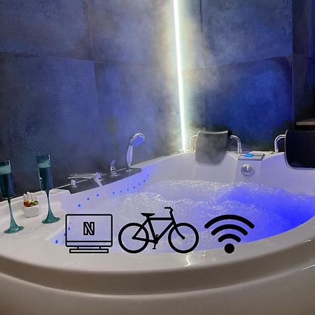 Jacuzzi & Bike Apartment, קרקוב מראה חיצוני תמונה