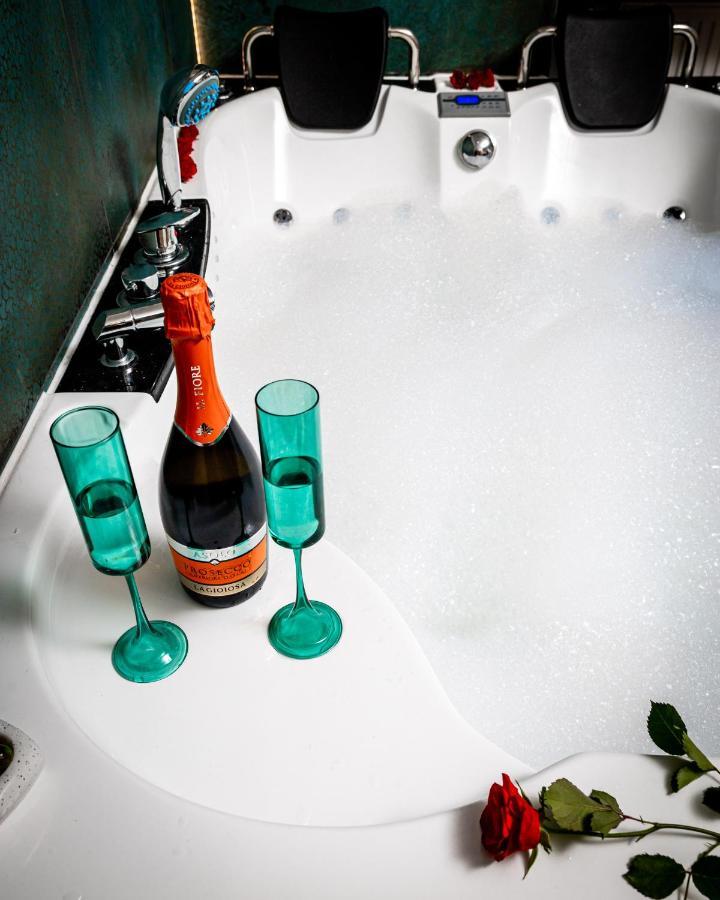 Jacuzzi & Bike Apartment, קרקוב מראה חיצוני תמונה